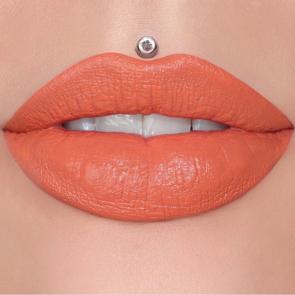 Jeffree Star Velvet Trap Wyoming Iced Tea Lipstick 💋LIMITED EDITION 💋 JS
